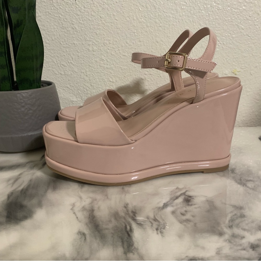 Madden Girl platform shoes Women’s size 8m